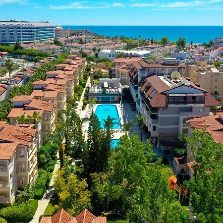 Village Family Otel