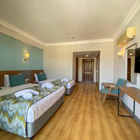 Village Family Otel Side